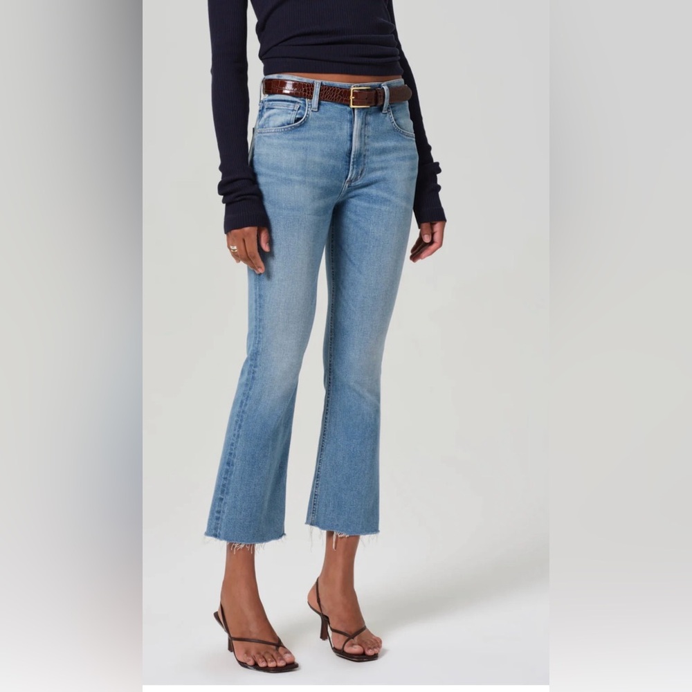Citizens Of Humanity Isola Mid-Rise Cropped Boot Cut Raw Hem Jeans